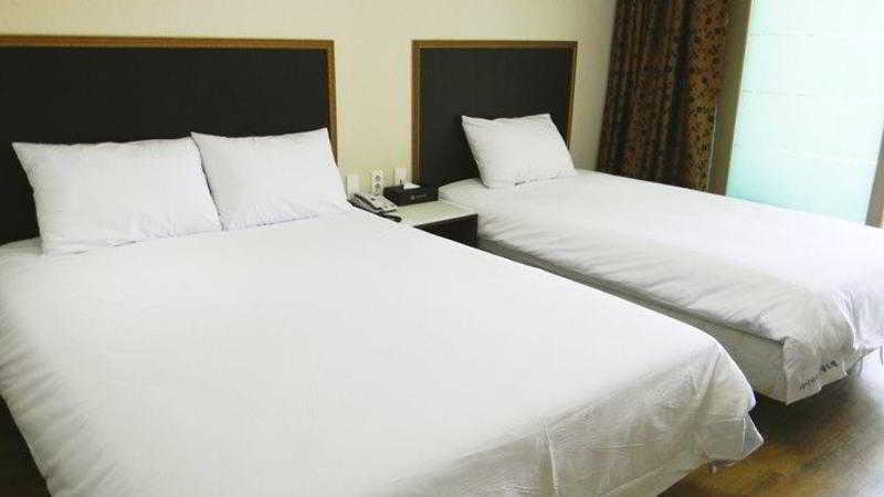 Sims Hotel เมืองเชจู ภายนอก รูปภาพ