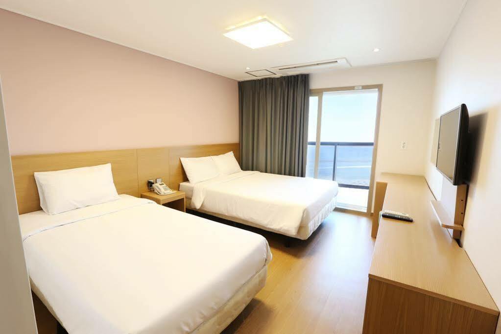 Sims Hotel เมืองเชจู ภายนอก รูปภาพ